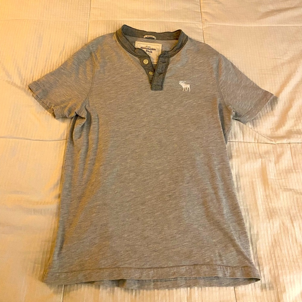 Abercrombie and Fitch Flat collar t shirt